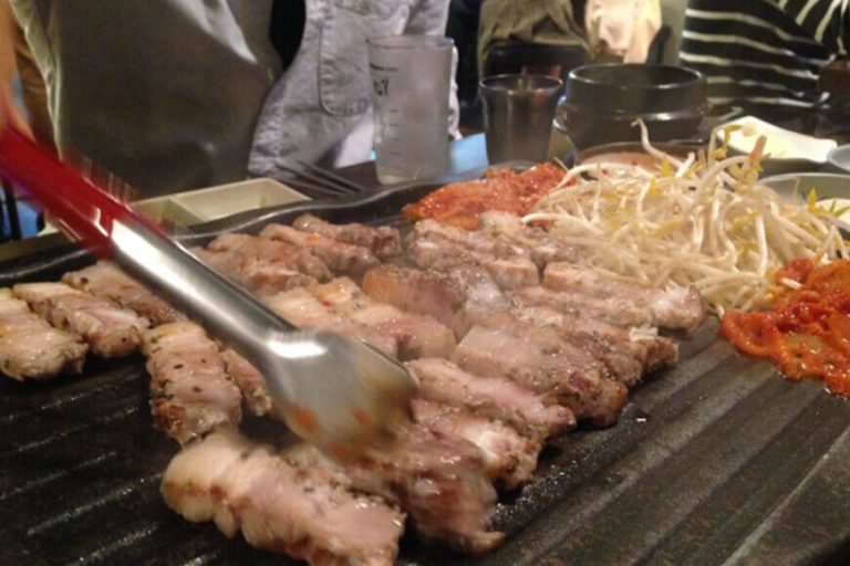 韓国料理店の電気代はどれくらい？電力会社を切り替えて飲食業の電気代を大幅に削減！
