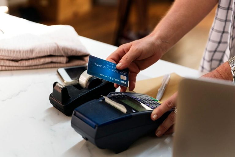 クレジットカード導入で手数料はどのくらい？