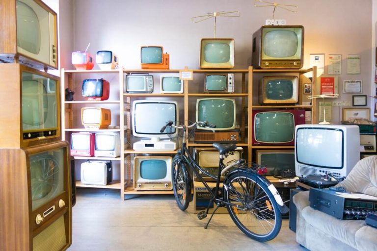 昔のテレビと今のテレビはどれくらい電気代が違う？